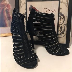 Dolce Vita Caged Shootie